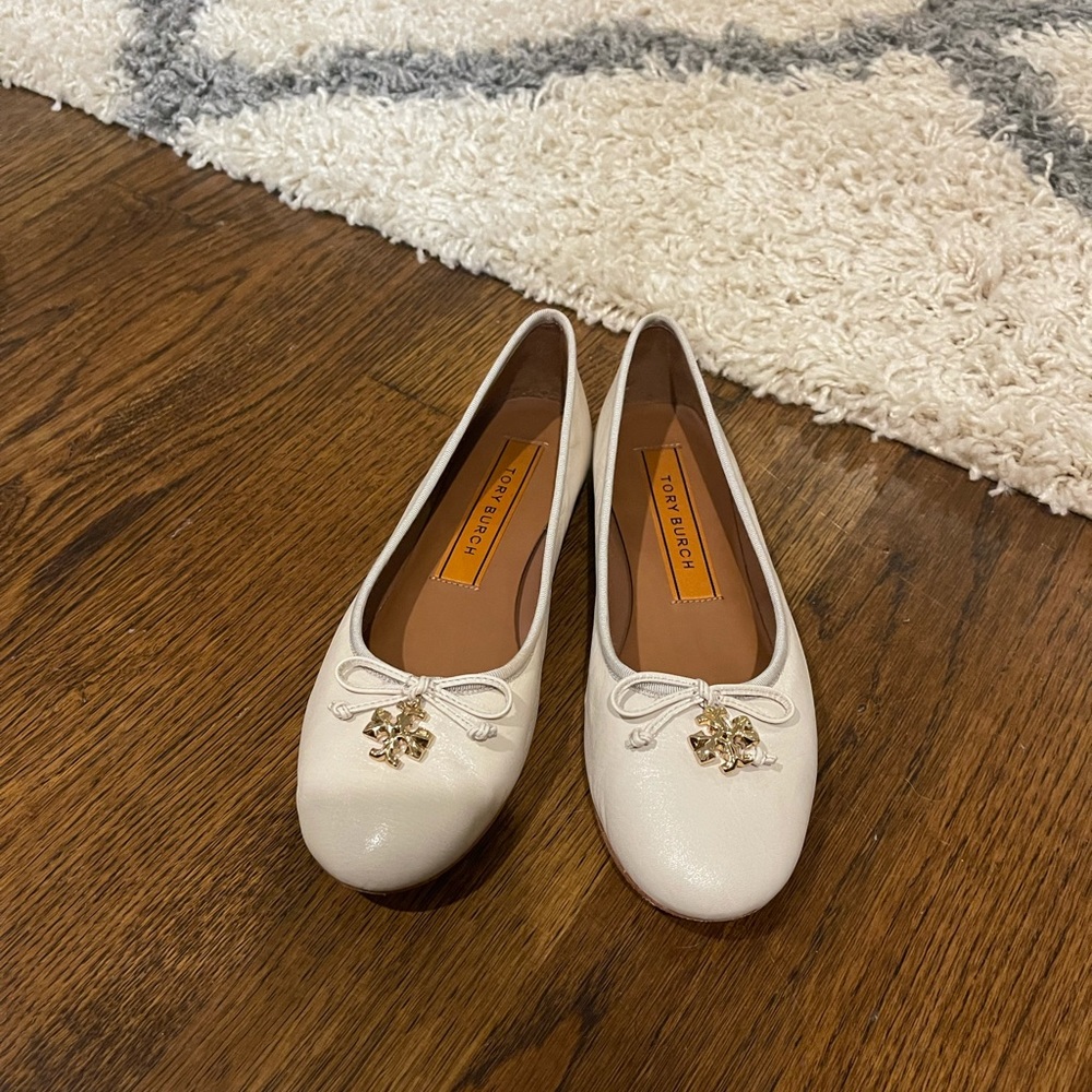 Tory Burch Charm Ballet Flat 38.5 rice paper